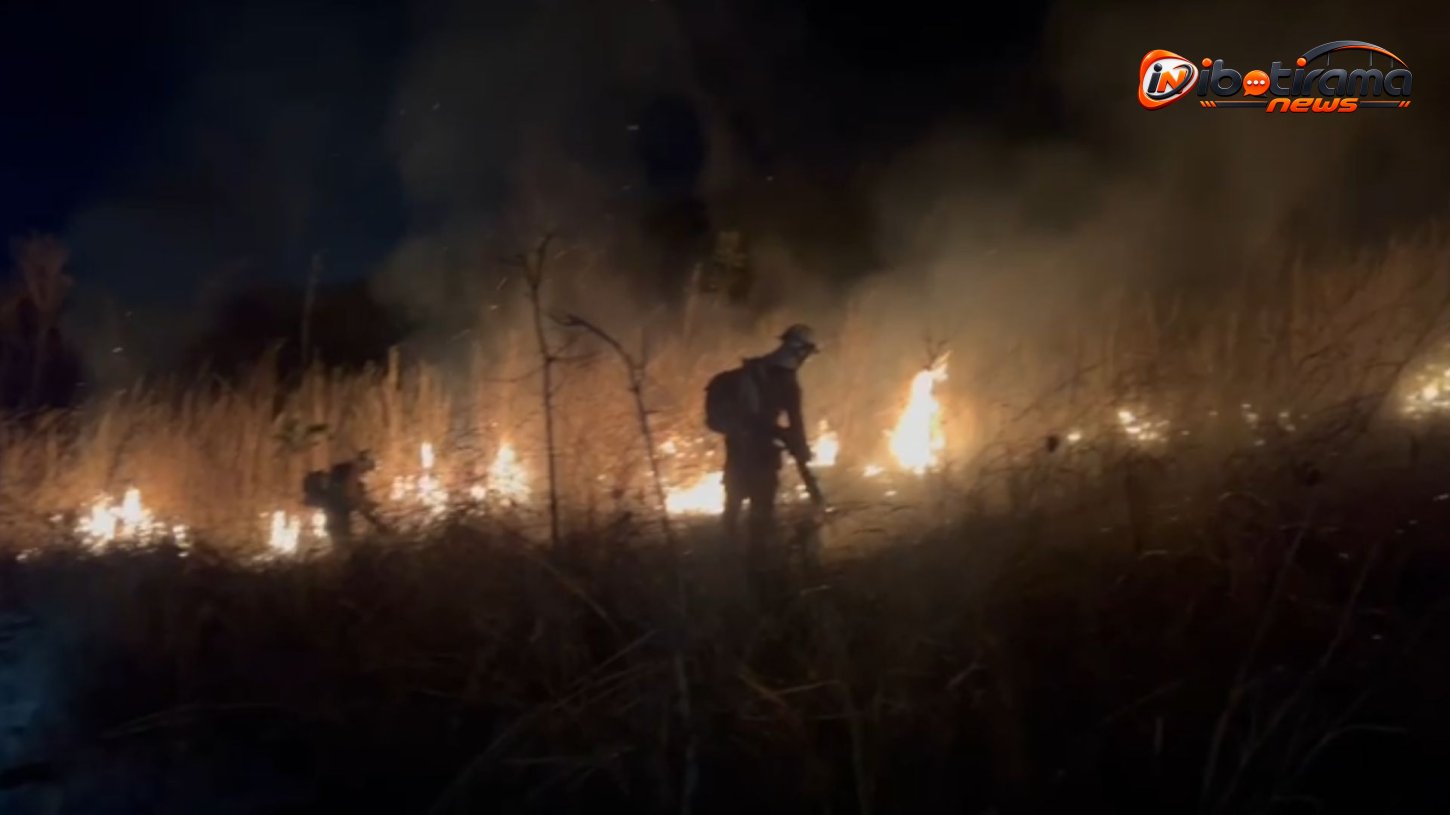Incêndio florestal se aproxima de residências em Barreiras